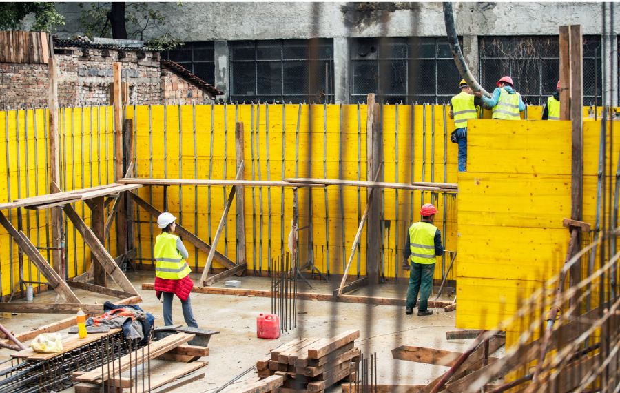 How to Pass CSCS Green Card Test First Time – Complete Preparation Guide